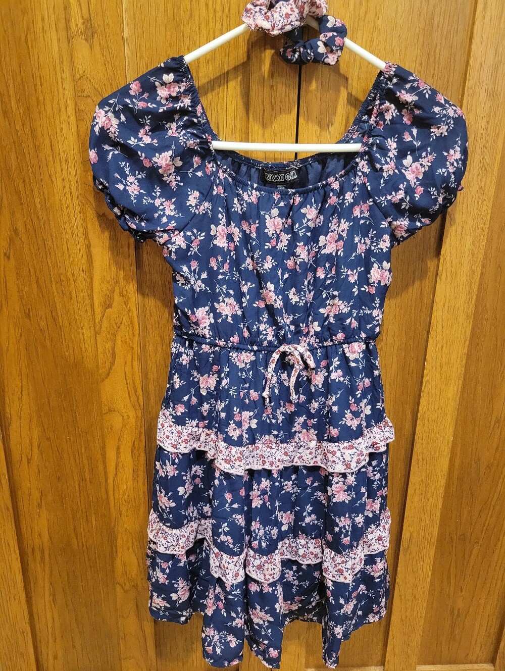 NWT -Trixxi Girl Blue Floral Tiered Dress with Pink Blossoms Dress.   Size M 10